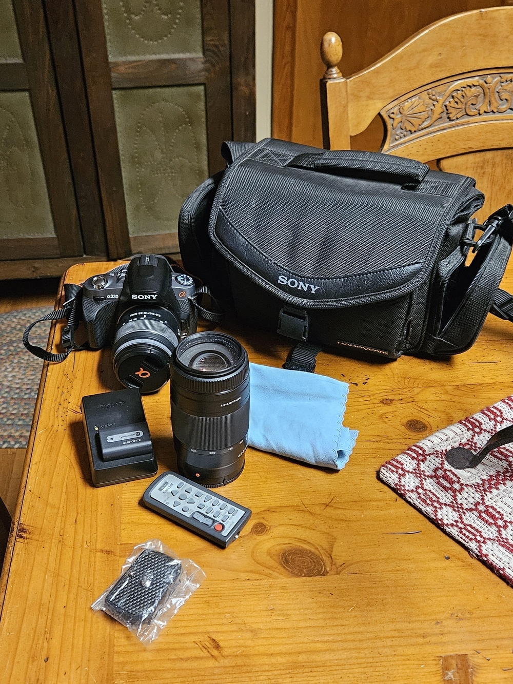 Sony Alpha DSLR A 330 Digital Camera Kit with Extra Lens, Charger and Carry Bag